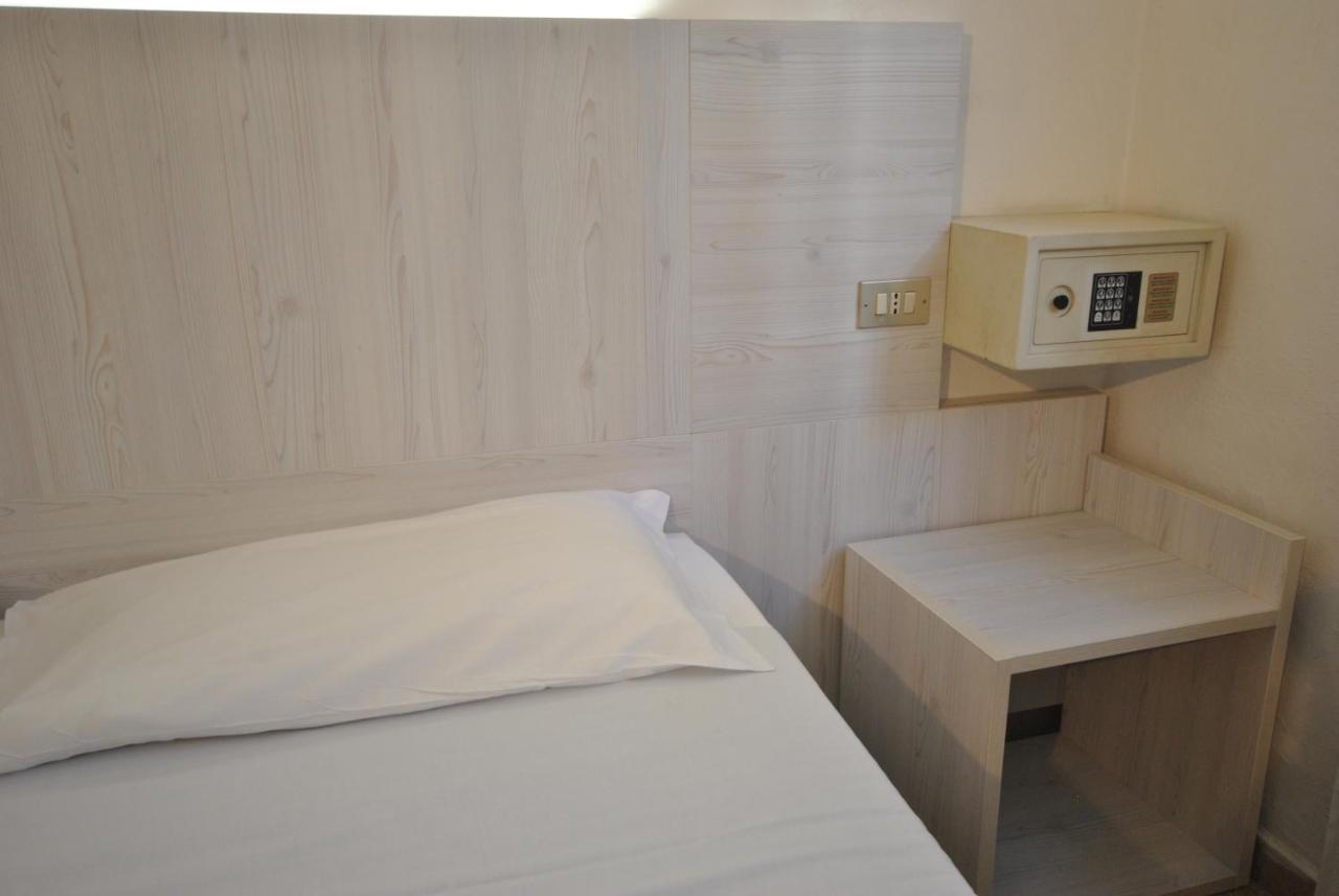 Hotel Pacific ريميني المظهر الخارجي الصورة